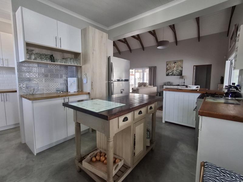 3 Bedroom Property for Sale in Britannia Bay Western Cape